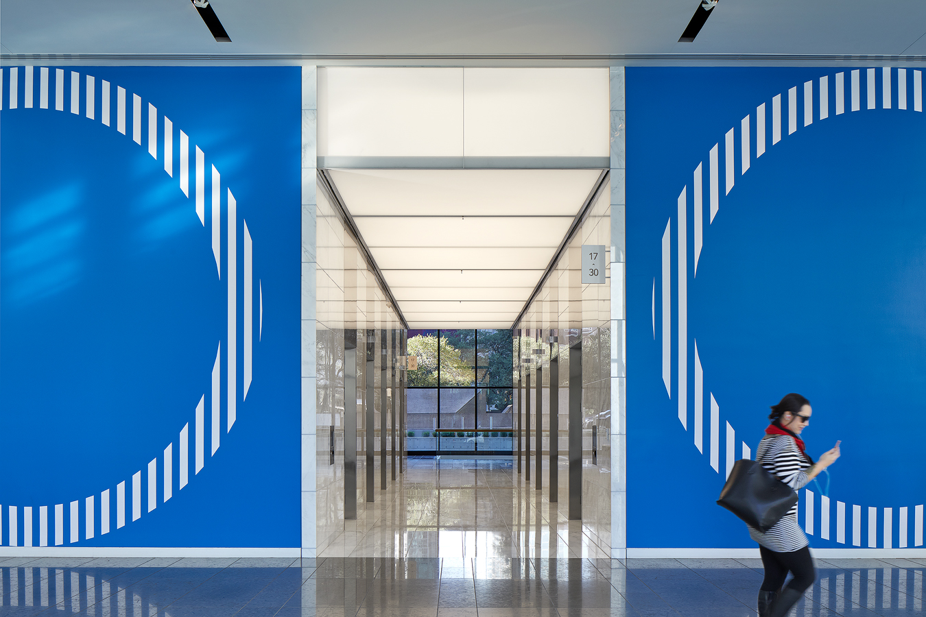 dror baldinger FAIA architectural photography lobby thanksgiving tower Dallas blue graphics